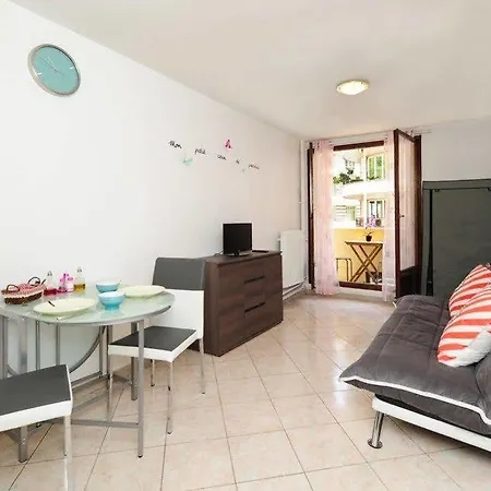 Blue Lagon Five Stars House * Nice