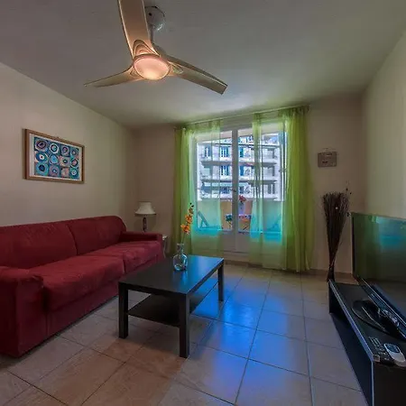 Blue Lagon Five Stars House شقة