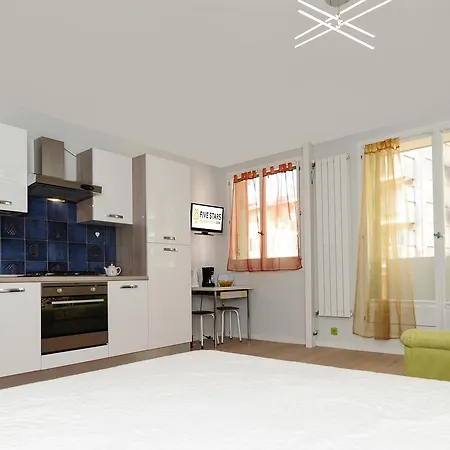 Blue Lagon Five Stars Holiday House Apartment *