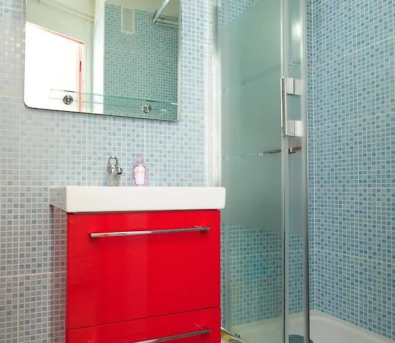 Blue Lagon Five Stars House Διαμέρισμα Νίκαια