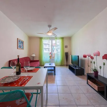 Blue Lagon Five Stars House Apartamento Nice