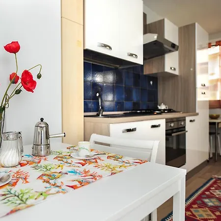 Blue Lagon Five Stars House *