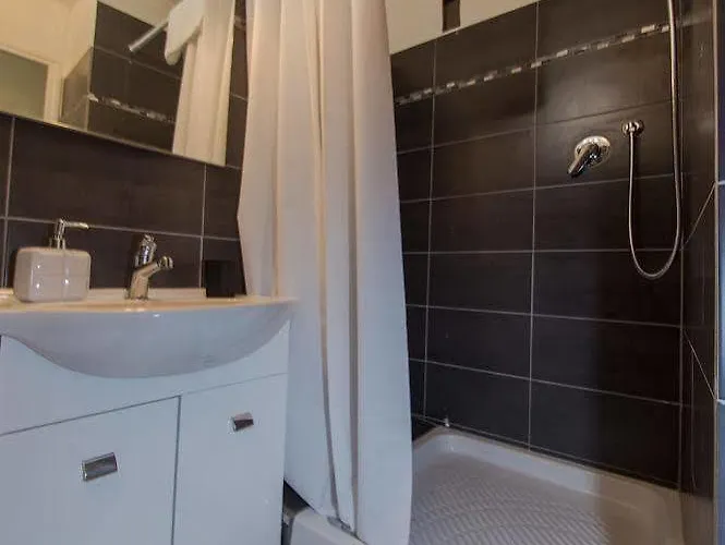 Blue Lagon Five Stars Holiday House * Nizza